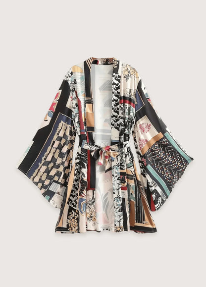 Vorderansicht Herren Kimono am Strand