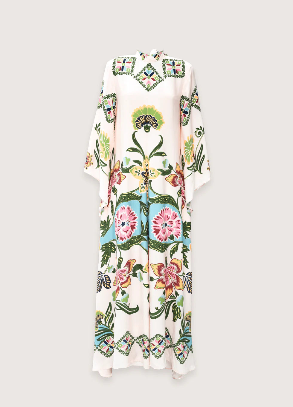Feines Stoffdetail des Kimonokleids mit botanischem Blumenmuster 