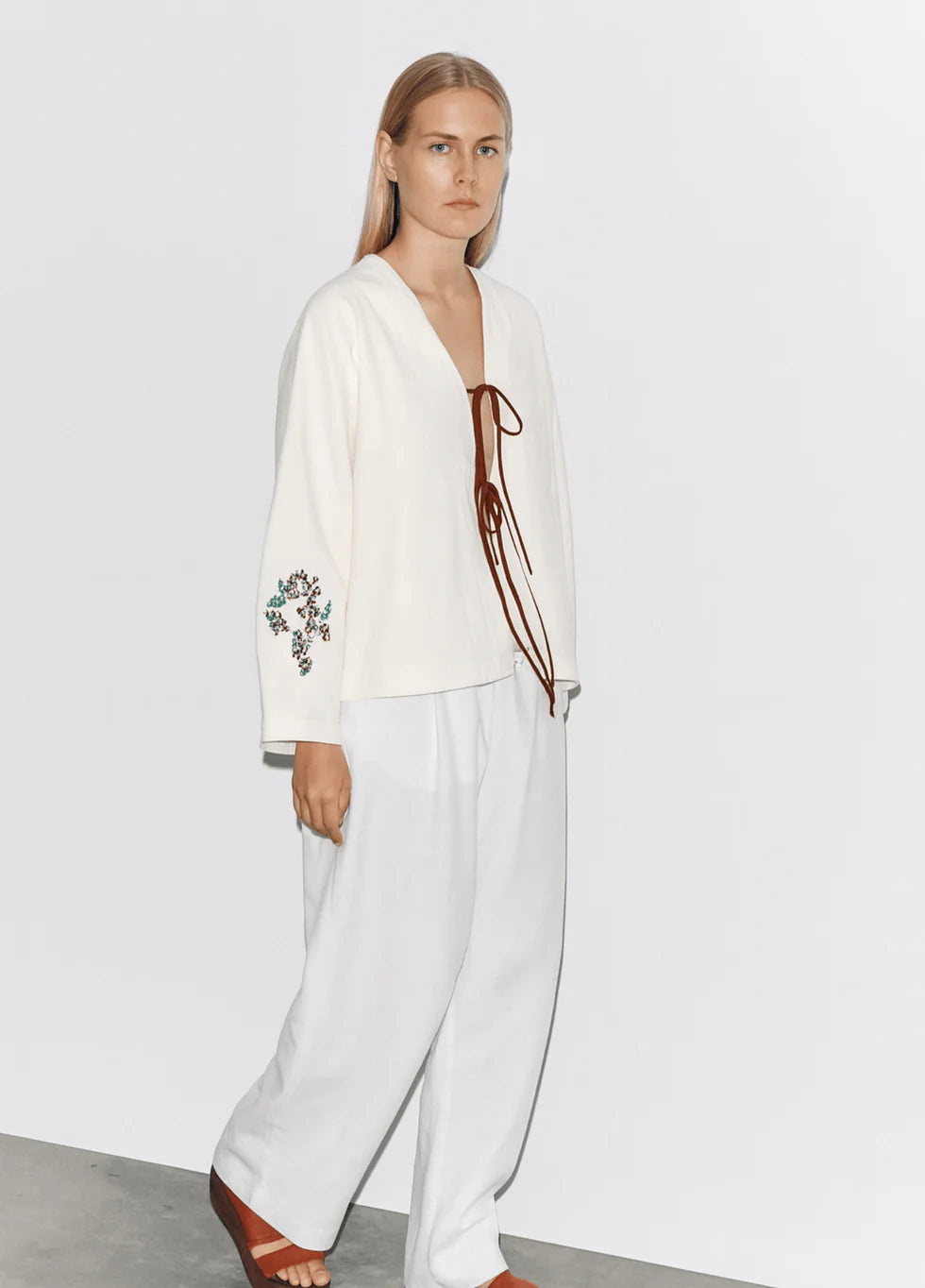Kurzer Damen Kimono in Beige für Strandmode