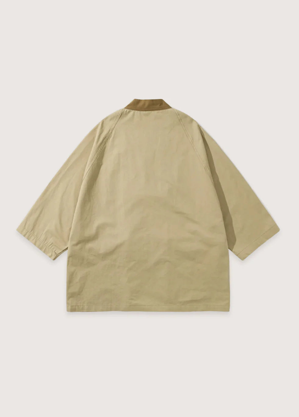 Noragi Kimono Beige in Outdoor Lifestyle getragen für entspannten Look