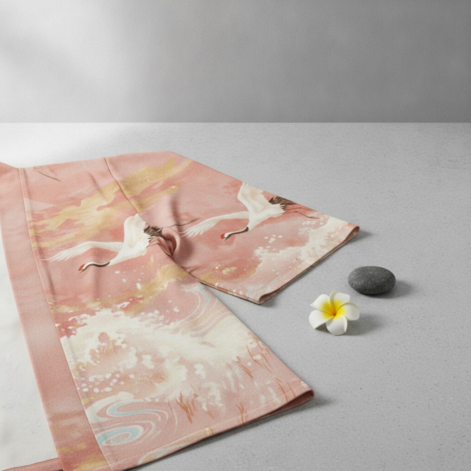 Unisex Kimono im japanischen Streetwear-Stil in Rosa mit Kranich- und Wellenmuster Detailaufnahme